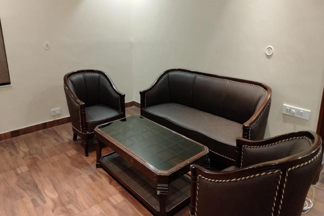 Hotel Park Regency Gorakhpur Exteriör bild