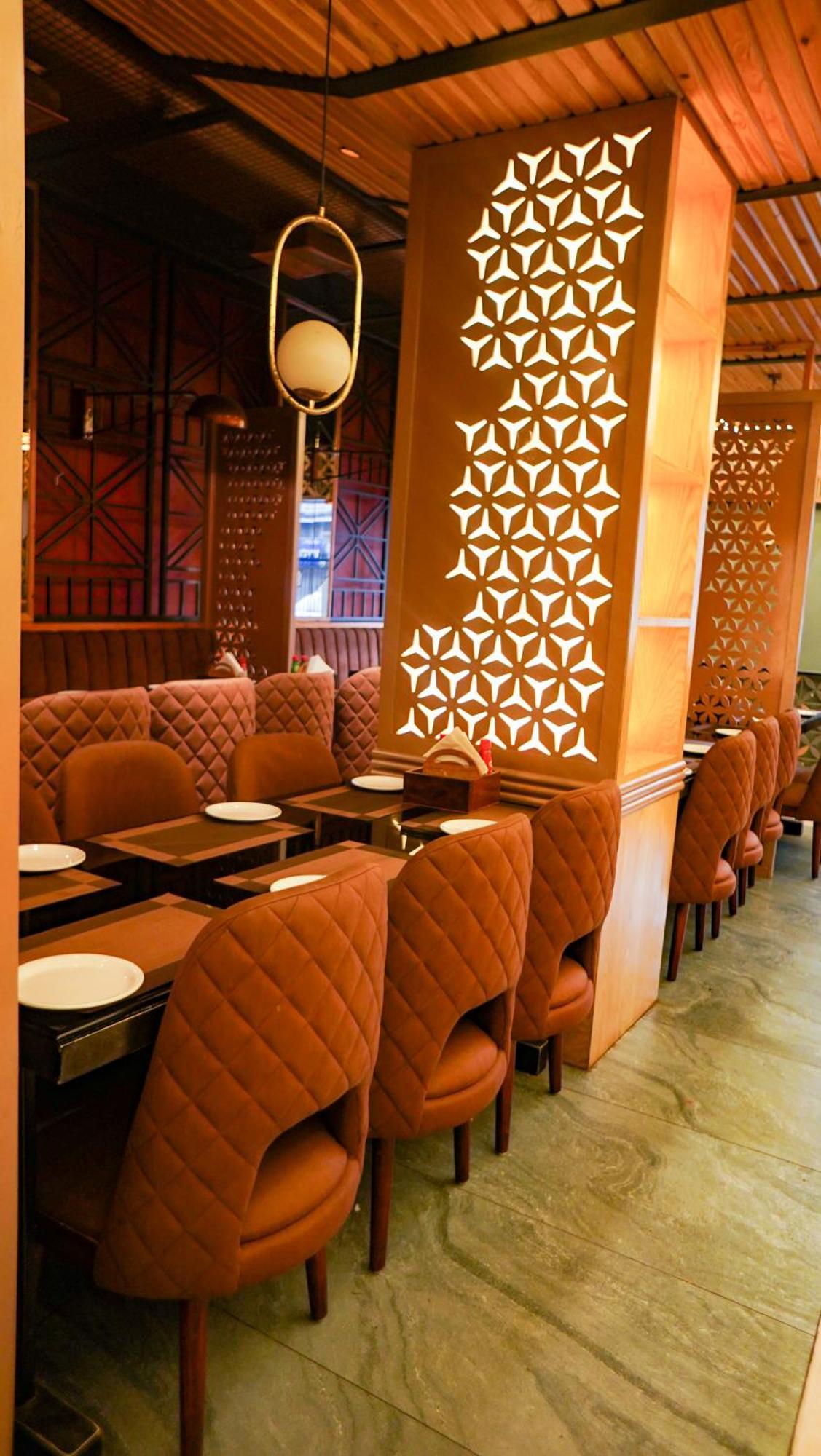 Hotel Park Regency Gorakhpur Exteriör bild